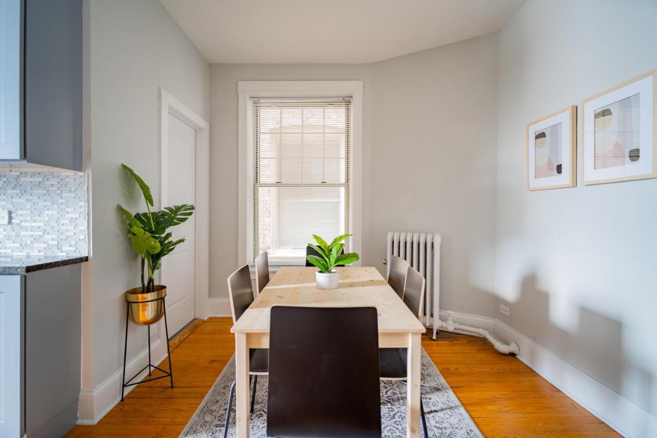 שיקגו 2Br Apartment In Lively Neighborhood Of Wrigley Field - Grace 1 מראה חיצוני תמונה